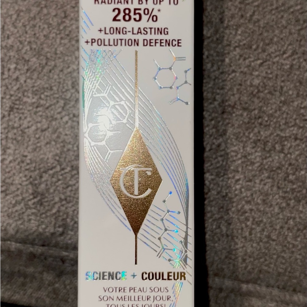 NIB! CHARLOTTE TILLBURY BEAUTIFUL SKIN FOUNDATION 02 NEUTRAL 1 FL OZ FULL Size